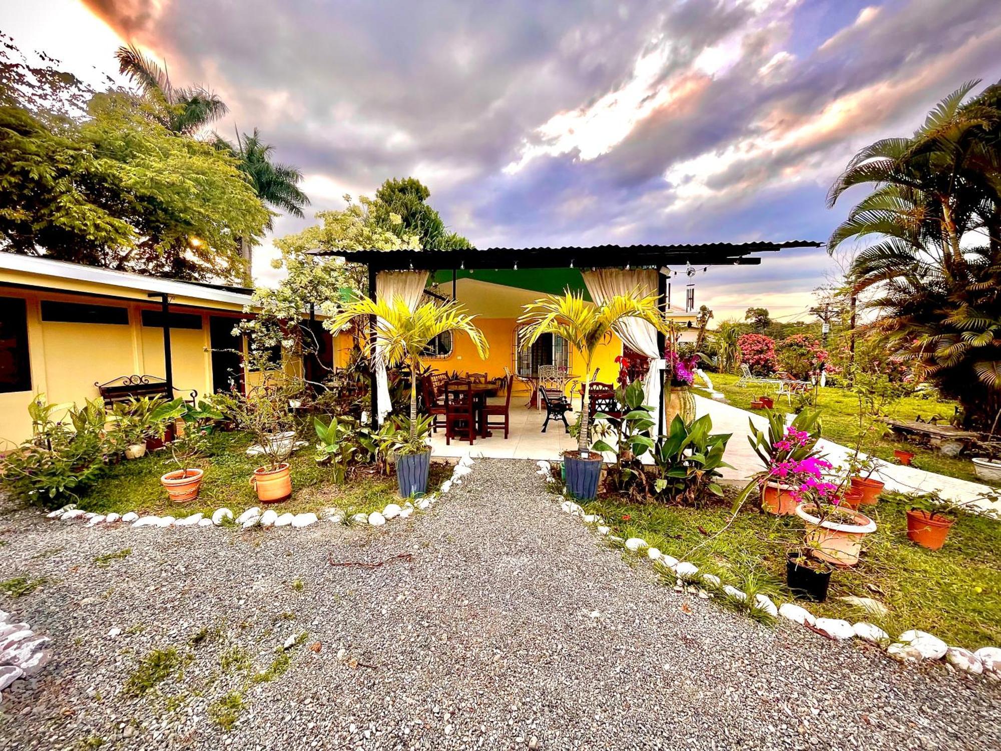Hotel Tierra De Volcanes La Fortuna Ngoại thất bức ảnh