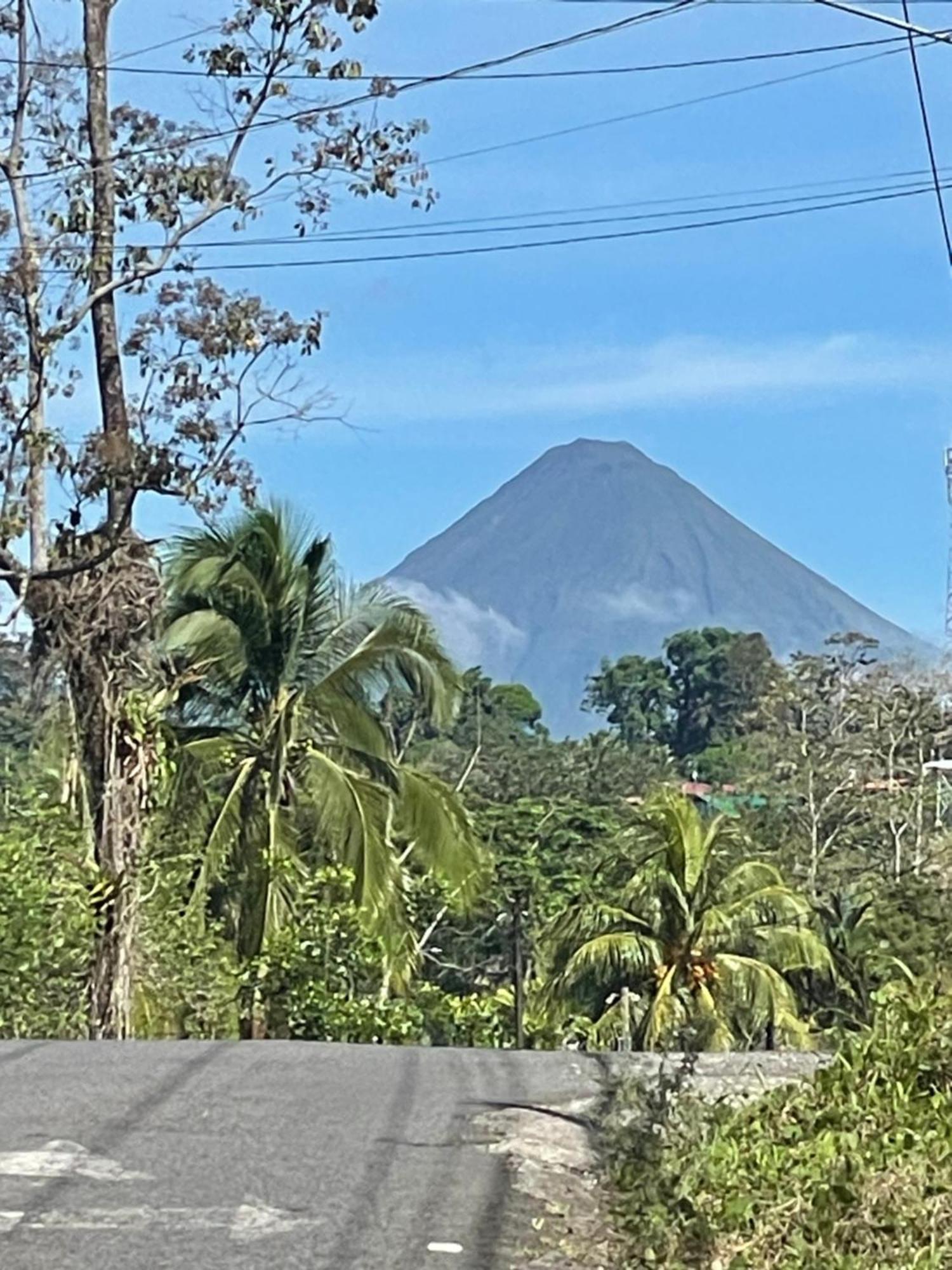 Hotel Tierra De Volcanes La Fortuna Ngoại thất bức ảnh